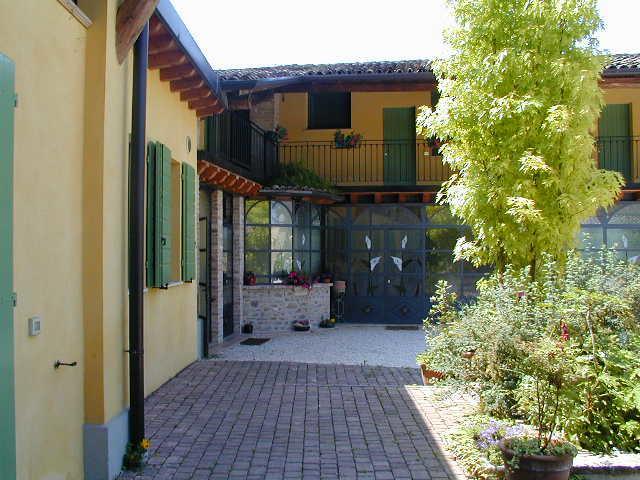 Agriturismo Corte Gaia Кастильоне-делле-Стивьере Экстерьер фото